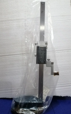 Vernier height gauge  300 mm x 0.05 mm